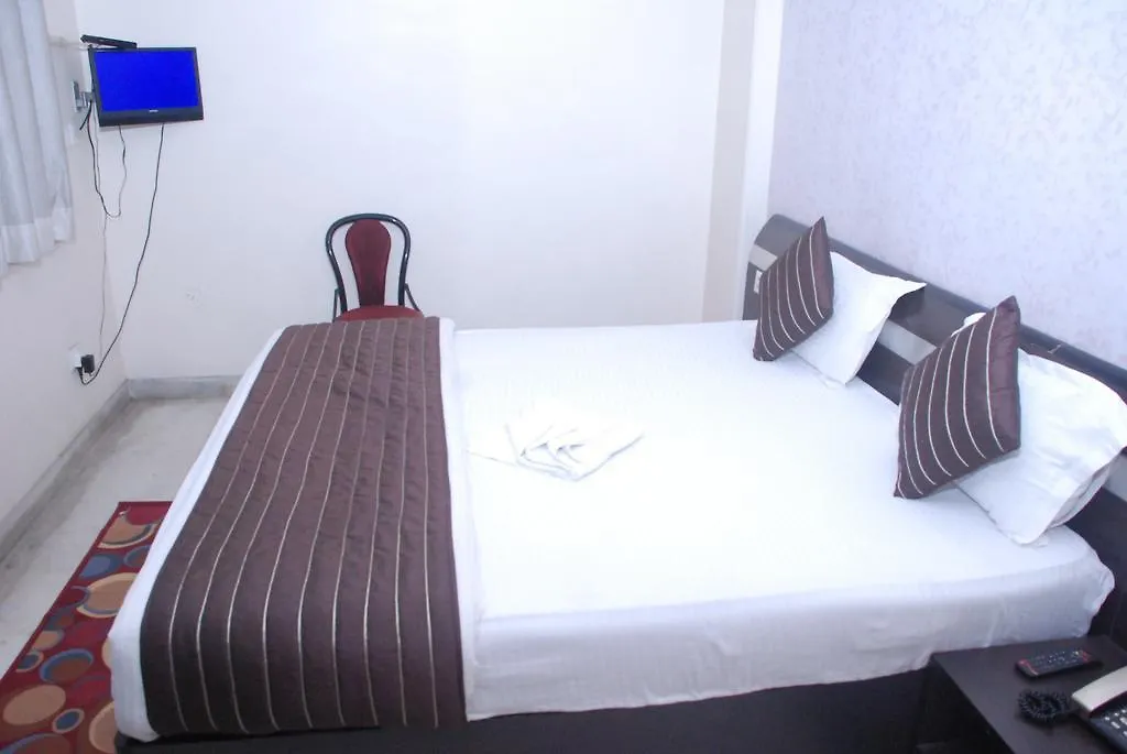 Hotel O Delhi Aerocity Inn-1